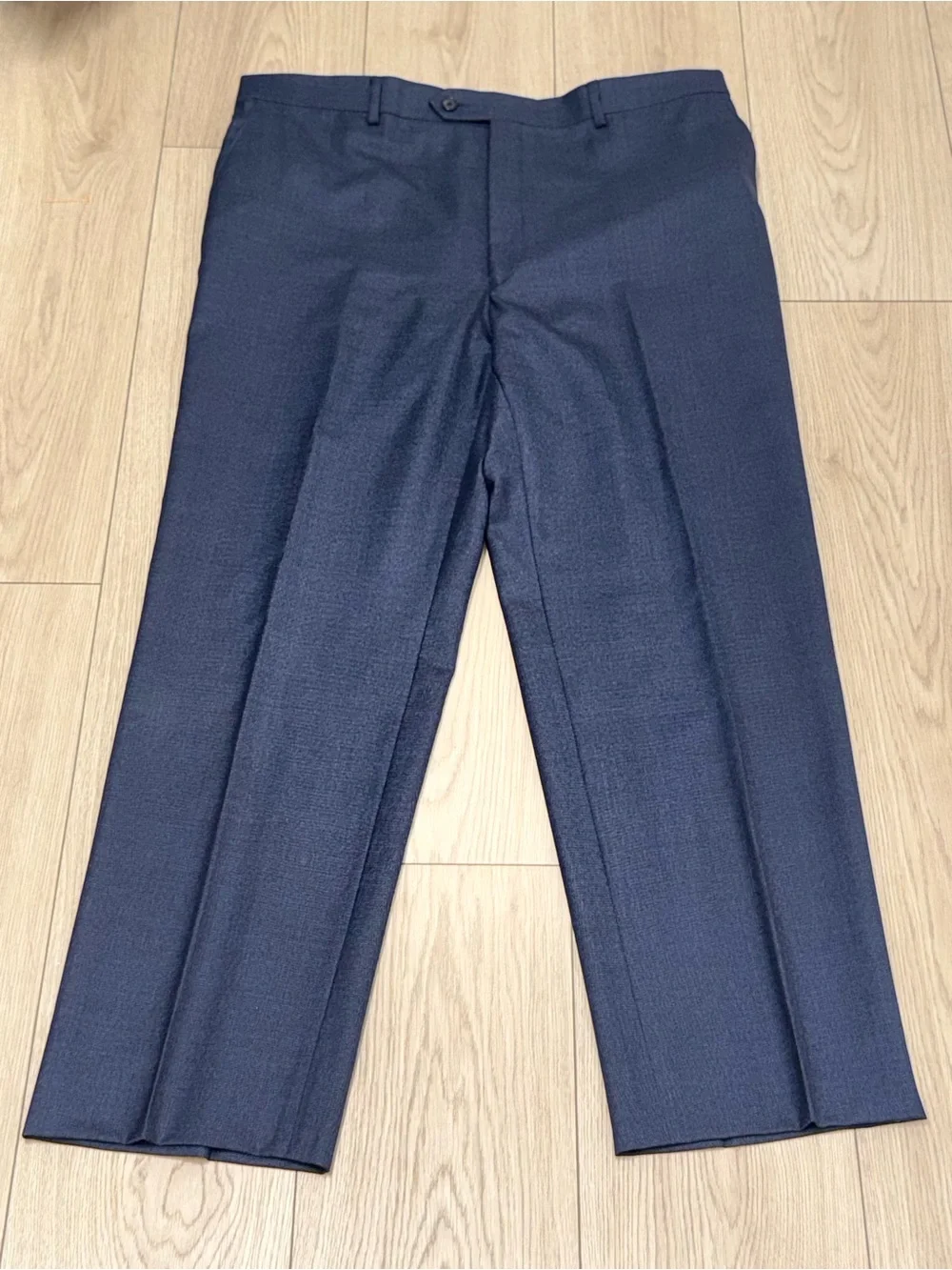 Jos.A.Bank Travelers Collection 44R Navy 2-Piece Suit Tailored Fit Blazer & Pant